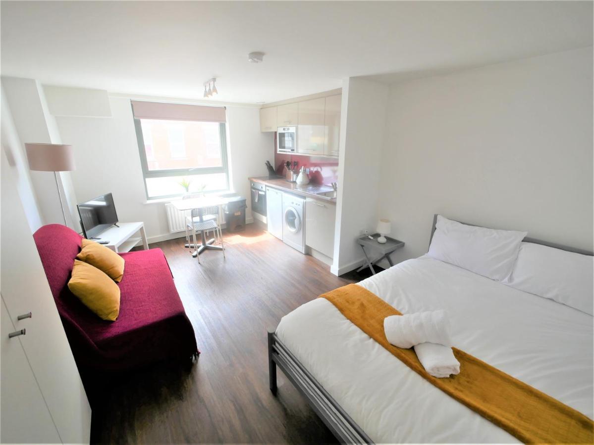 Hill House Holiday Apartments Борнмут Екстер'єр фото