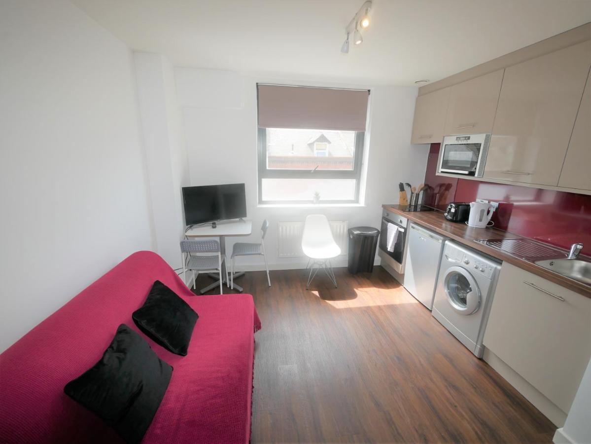 Hill House Holiday Apartments Борнмут Екстер'єр фото