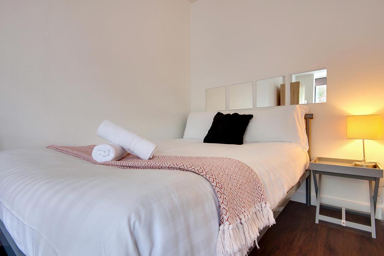 Hill House Holiday Apartments Борнмут Екстер'єр фото