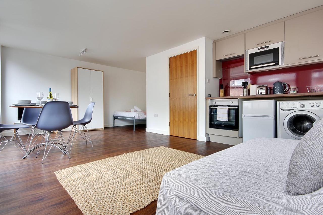 Hill House Holiday Apartments Борнмут Екстер'єр фото