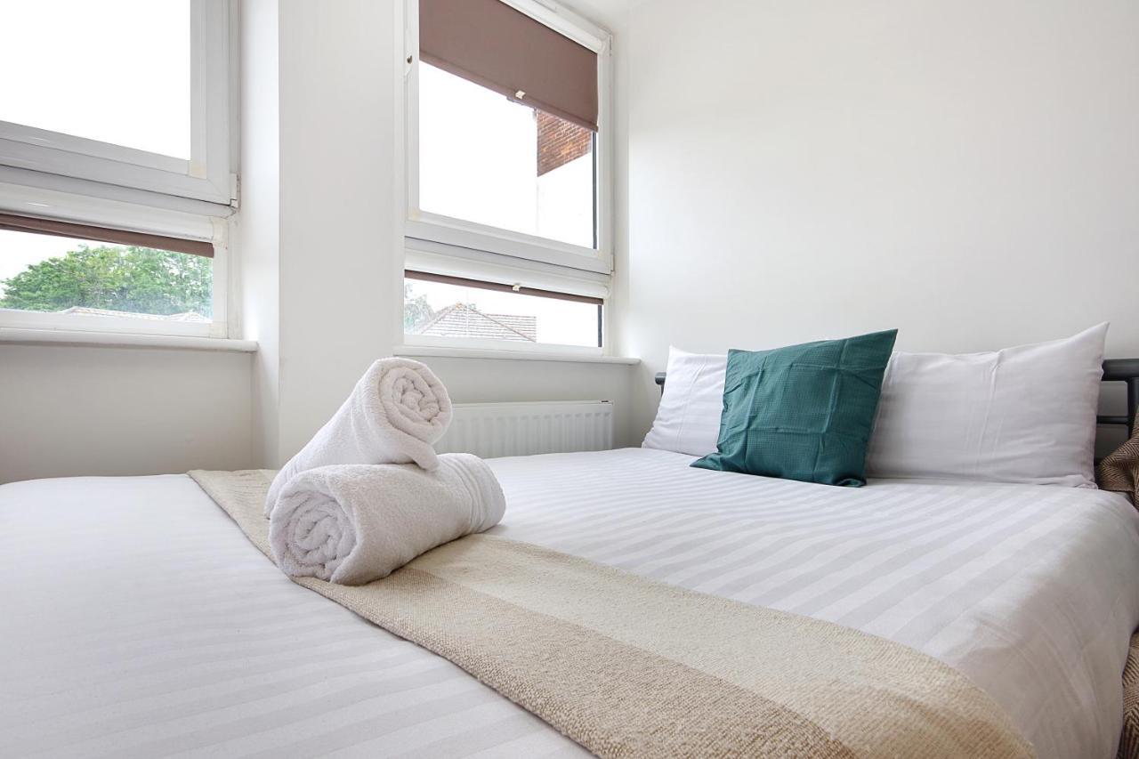 Hill House Holiday Apartments Борнмут Екстер'єр фото