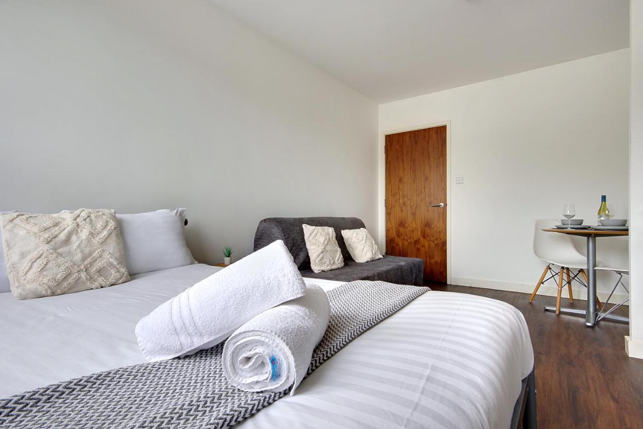 Hill House Holiday Apartments Борнмут Екстер'єр фото
